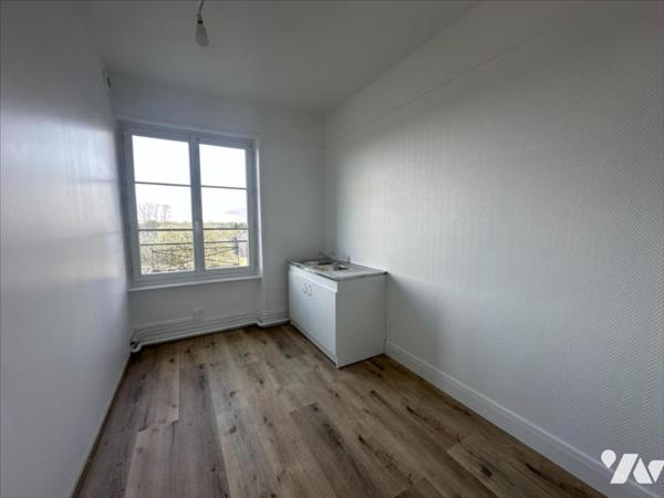 Immeuble MONTEBOURG (50310)