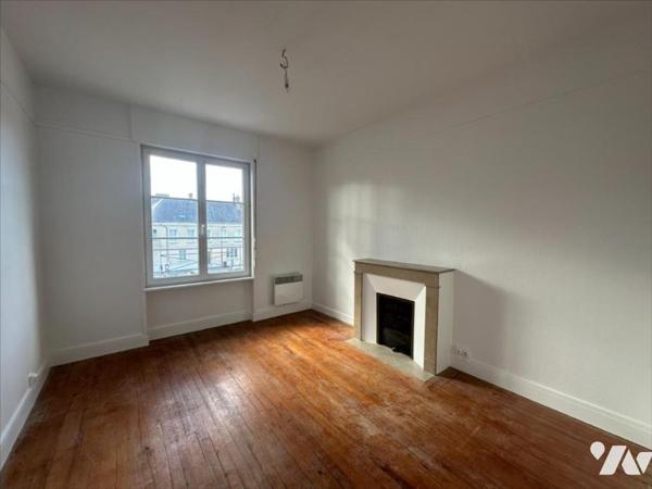 Immeuble MONTEBOURG (50310)