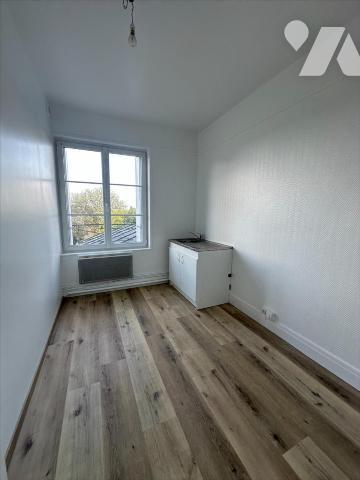 Immeuble MONTEBOURG (50310)