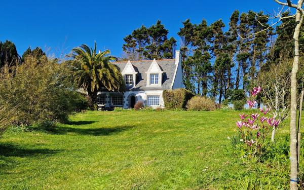 Maison à vendre    7 pièces •  Plouhinec