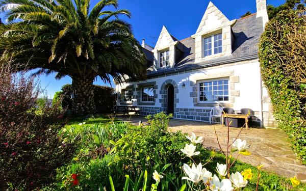 Maison à vendre    7 pièces •  Plouhinec