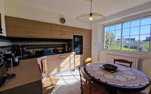 Maison à vendre    7 pièces •  Plouhinec