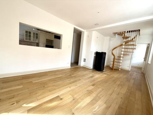 Maison/Immeuble de Charme Rénovée 190 m2 avec Cour-Terrasses RosheimCV