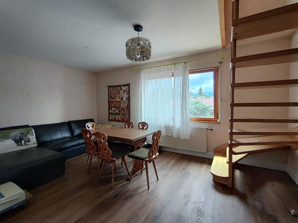 Maison - 9 pièces - 200 m²