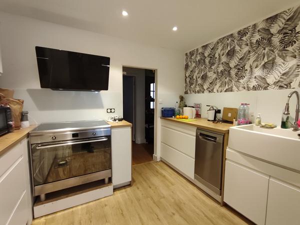 Maison - 9 pièces - 200 m²