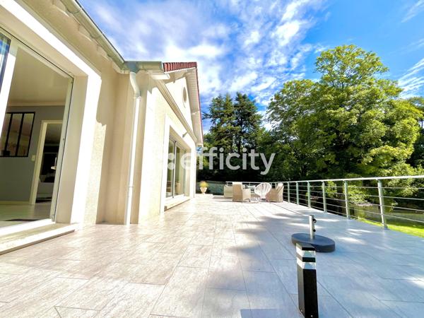 Maison 7 pièces - 155 m² Bien prestige