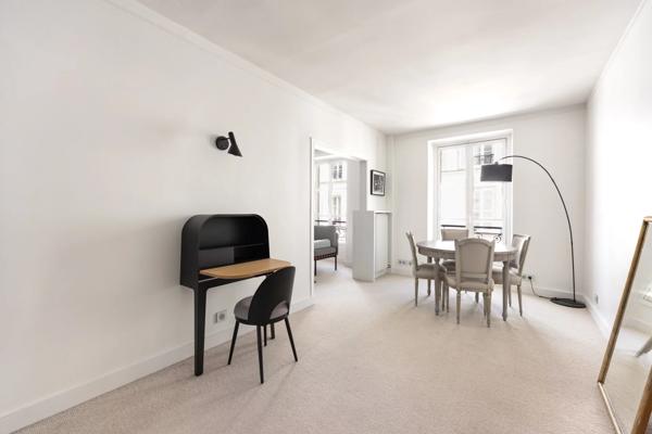 Appartement Paris 7e - GROS CAILLOU / EXPOSITION