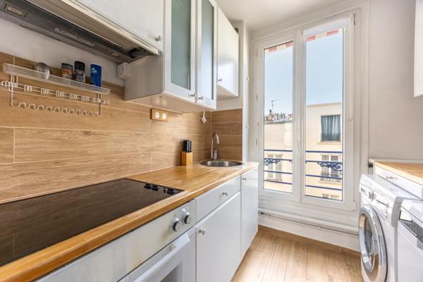 Appartement Paris 7e - GROS CAILLOU / EXPOSITION