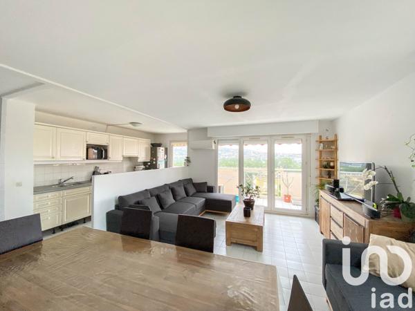 Appartement 4 pièces de 77 m² à Saint-Laurent-du-Var (06700)