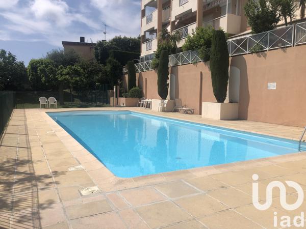 Appartement 4 pièces de 77 m² à Saint-Laurent-du-Var (06700)