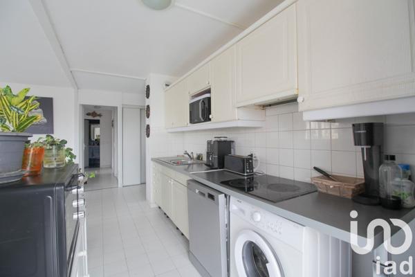 Appartement 4 pièces de 77 m² à Saint-Laurent-du-Var (06700)