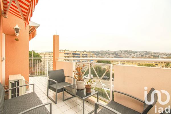 Appartement 4 pièces de 77 m² à Saint-Laurent-du-Var (06700)