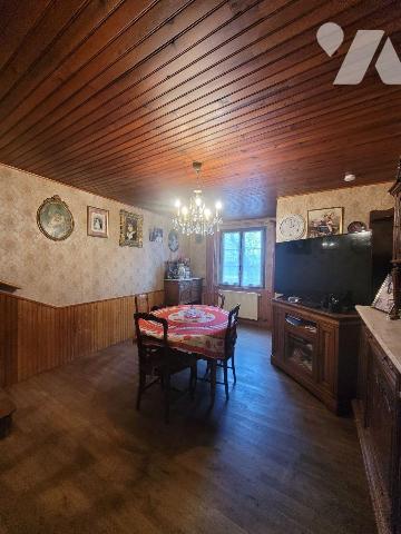 Maison à Vendre à Pleurtuit (35730) en Ille-et-Vilaine (35)

Maison de 87m² comprenant : 
Au...