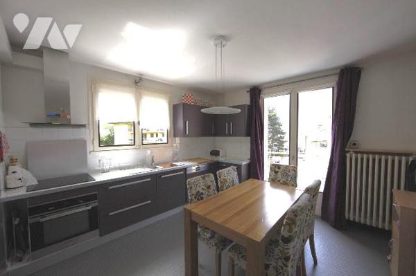 Maison T6 proche de tout