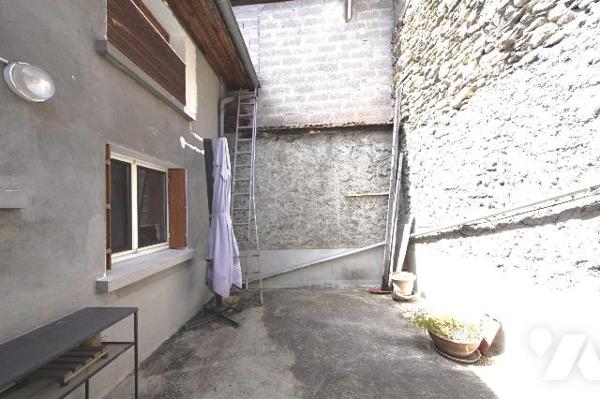 Maison T6 proche de tout