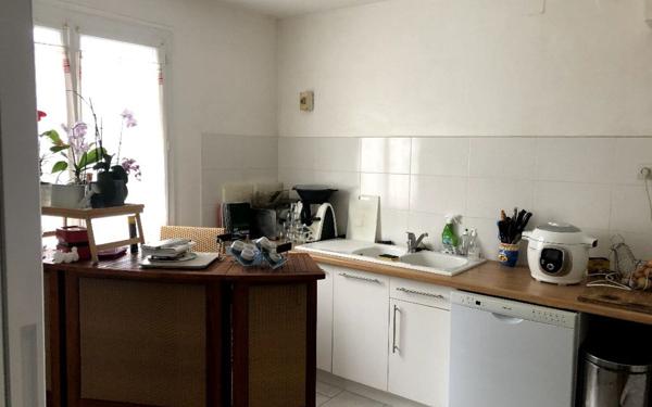 Maison à vendre    8 pièces •  La Flotte