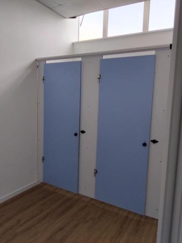 Local commercial avec piscine