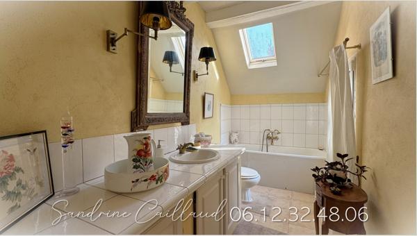 Maison ancienne à 8mn de HOUDAN - 3 chambres - bureau - combles aménageables - Grange - dépendance -  Terrain 1771m² - Prix 365700 Euros HAI