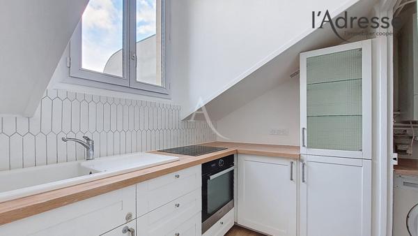 SURESNES/ CARNOT GAMBETTA Appartement dernier étage 2/3 pièces 54m² avec cave