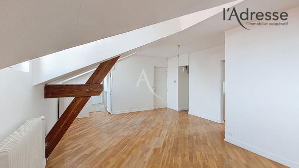 SURESNES/ CARNOT GAMBETTA Appartement dernier étage 2/3 pièces 54m² avec cave