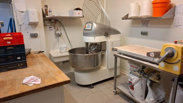 EXCLUSIVITE Fonds de commerce boulangerie patisserie snacking à vendre CHOLET (49) a saisir