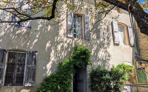 Maison à vendre    7 pièces •  Valensole