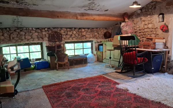 Maison à vendre    7 pièces •  Valensole