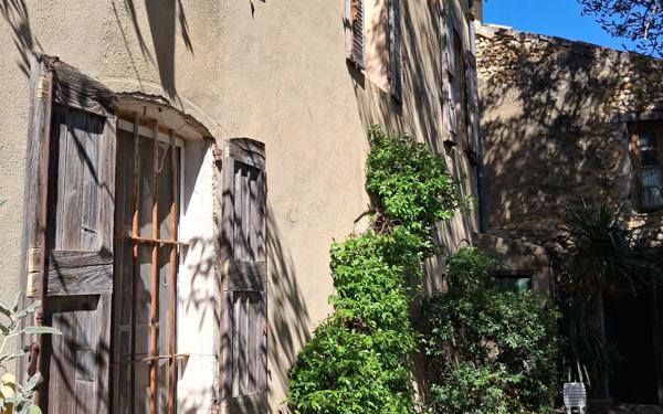 Maison à vendre    7 pièces •  Valensole