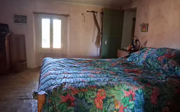 Maison à vendre    7 pièces •  Valensole