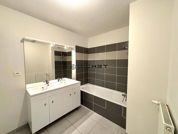 Appartement 3 pièces 67 m² NANTES - 44300