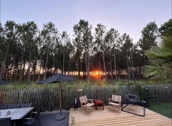 EXCEPTIONNEL AVEC JARDIN, JACUZZI et VUE FORÊT !!!