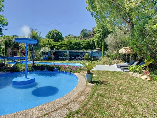 Maison idéale deux famille ou activité touristique