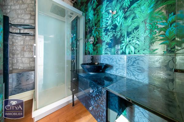 Appartement à vendre 6 pièces 201.35m² Poitiers (86000)