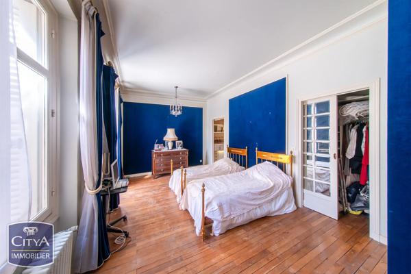 Appartement à vendre 6 pièces 201.35m² Poitiers (86000)