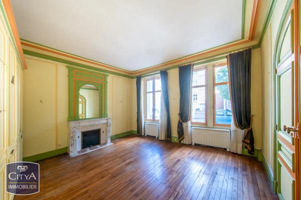 Appartement à vendre 6 pièces 201.35m² Poitiers (86000)