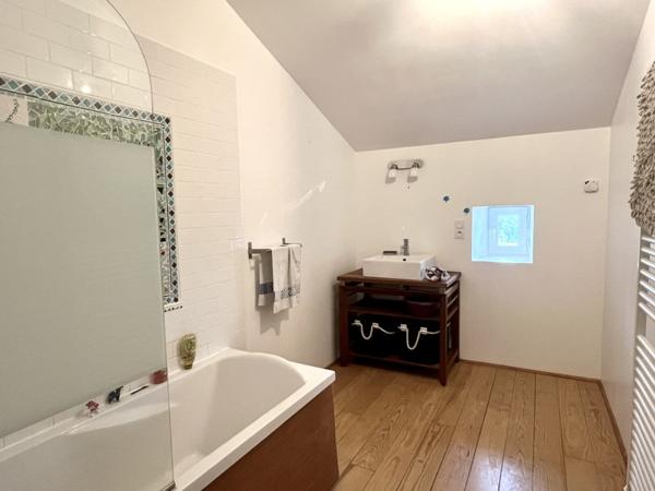 Maison à vendre |  Mirambeau |  6 pièces | 170 m²