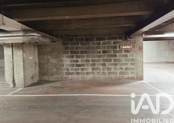 Parking à vendre 700 m² Paris 13