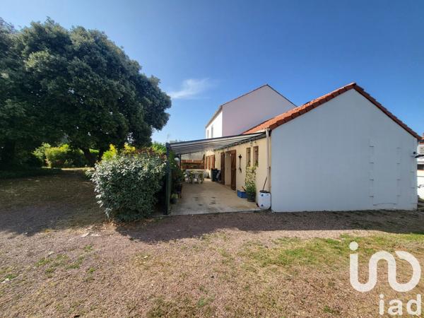 House for sale 4 rooms 93 m² Le Champ-Saint-Père