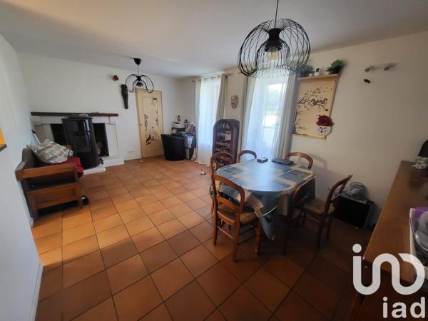 House for sale 4 rooms 93 m² Le Champ-Saint-Père