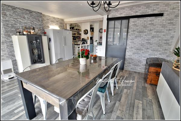 Exclusivité : maison de caractère rénovée, avec volumes et charme, DPE C