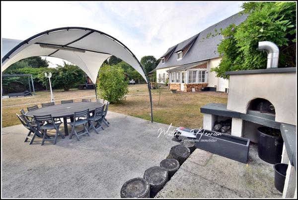 Exclusivité : maison de caractère rénovée, avec volumes et charme, DPE C