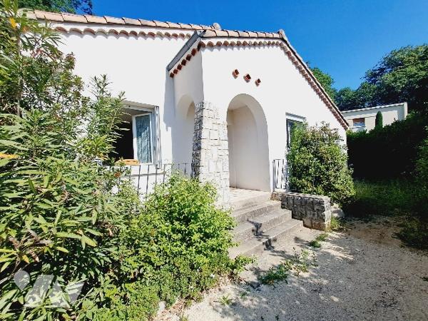 MONTBOUCHER-SUR-JABRON, maison de 122m²,6 chambres, sur 1130m² de parcelle.