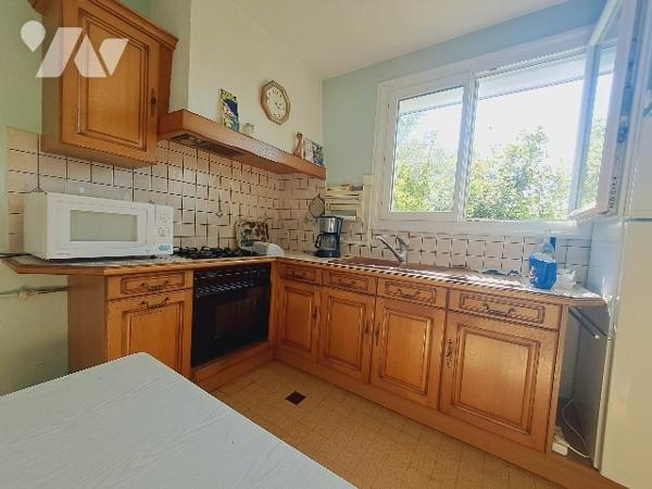 MONTBOUCHER-SUR-JABRON, maison de 122m²,6 chambres, sur 1130m² de parcelle.