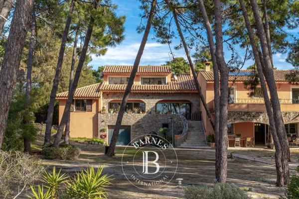 Lecci, Villa 9 Chambres -  433 m² à vendre