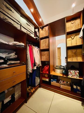 Villa méditerranéenne - piscine, patio et potentiel indépendant