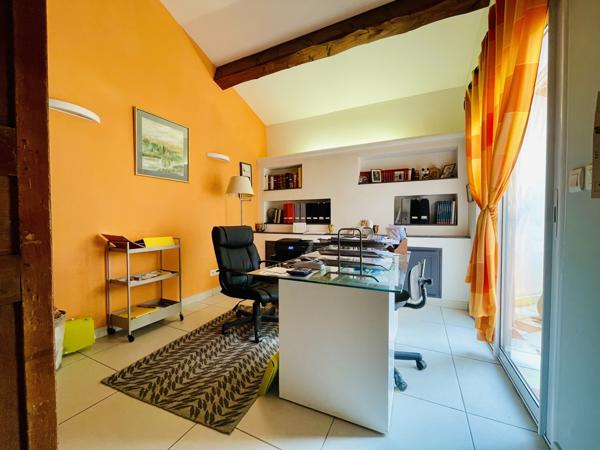 Villa méditerranéenne - piscine, patio et potentiel indépendant