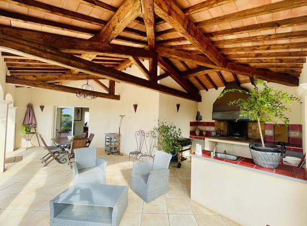 Villa méditerranéenne - piscine, patio et potentiel indépendant