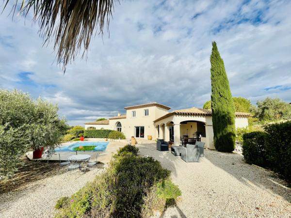 Villa méditerranéenne - piscine, patio et potentiel indépendant