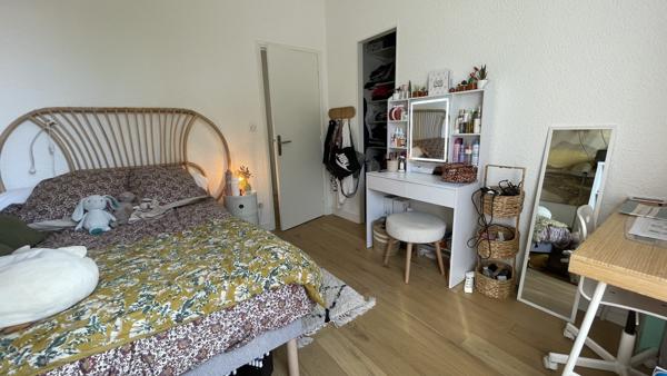 Maison des années 30 de 146 m² et sa dépendance de 45 m² au coeur de Chamalières
