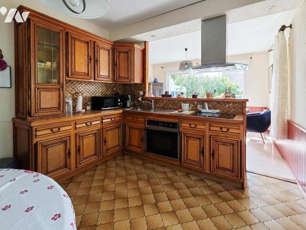 2252 - SAINT POL DE LEON - MAISON NEOBRETONNE DE 152M² SUR PARCELLE DE 1382M²